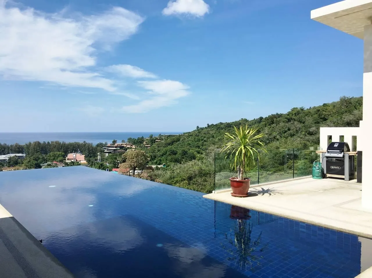 Property image - full photo 7