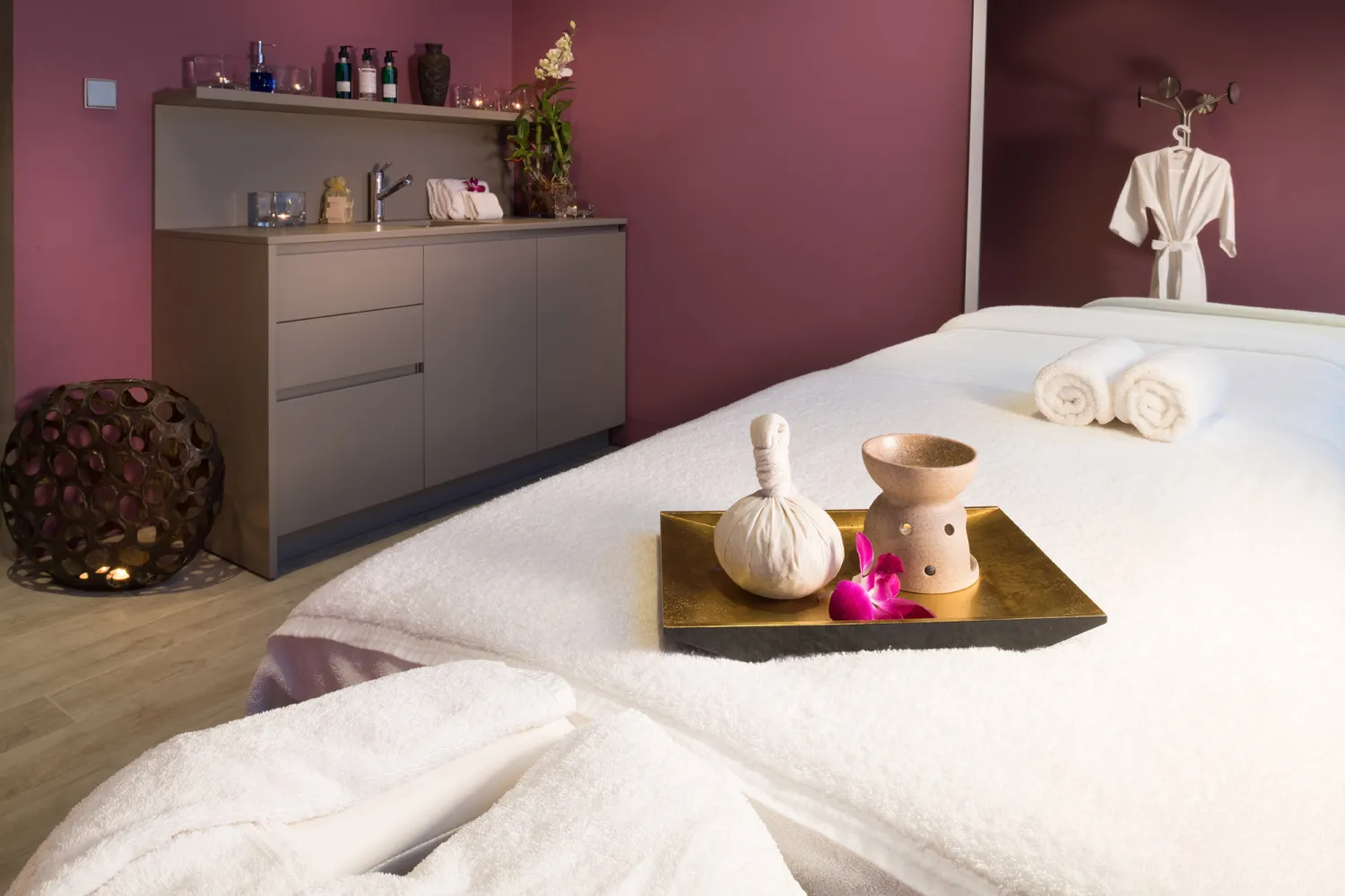 Property image - full photo 42