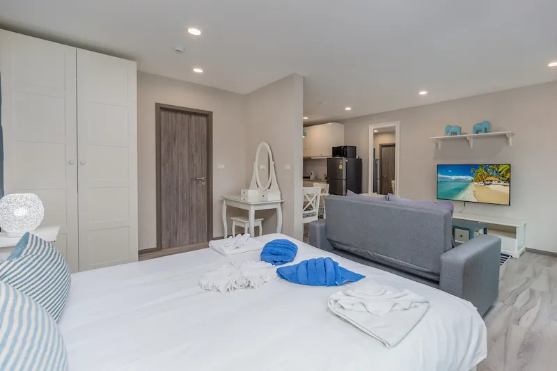 Property image - full photo 15