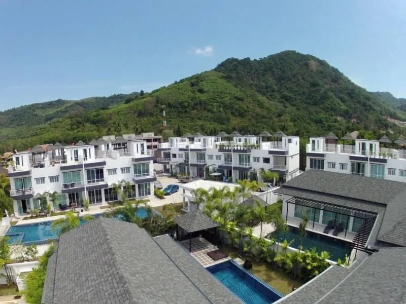 Property image - full photo 22