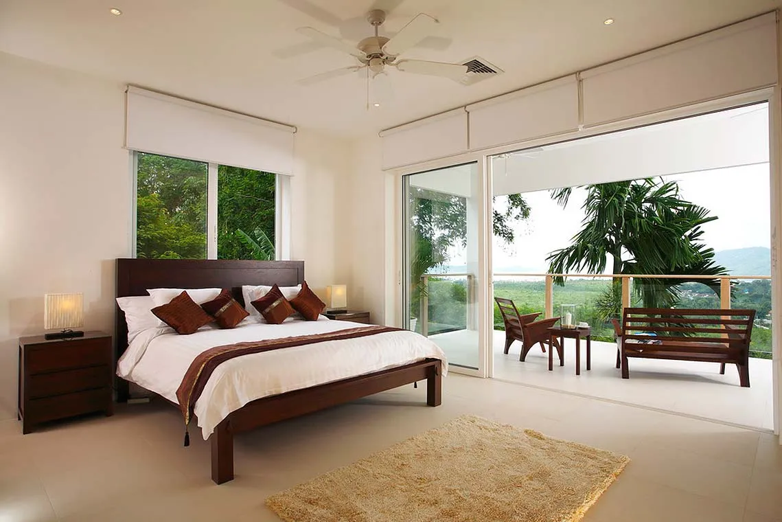 Property image - full photo 16