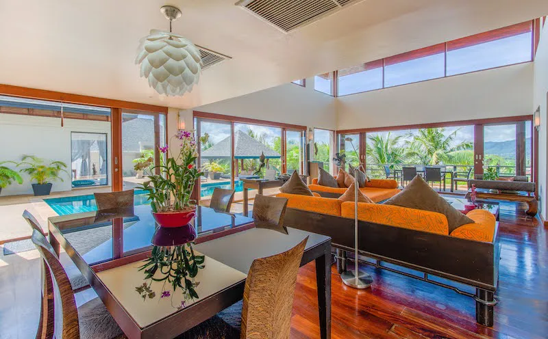 Property image - full photo 4
