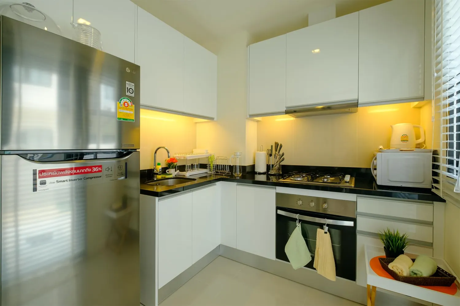 Property image - full photo 7