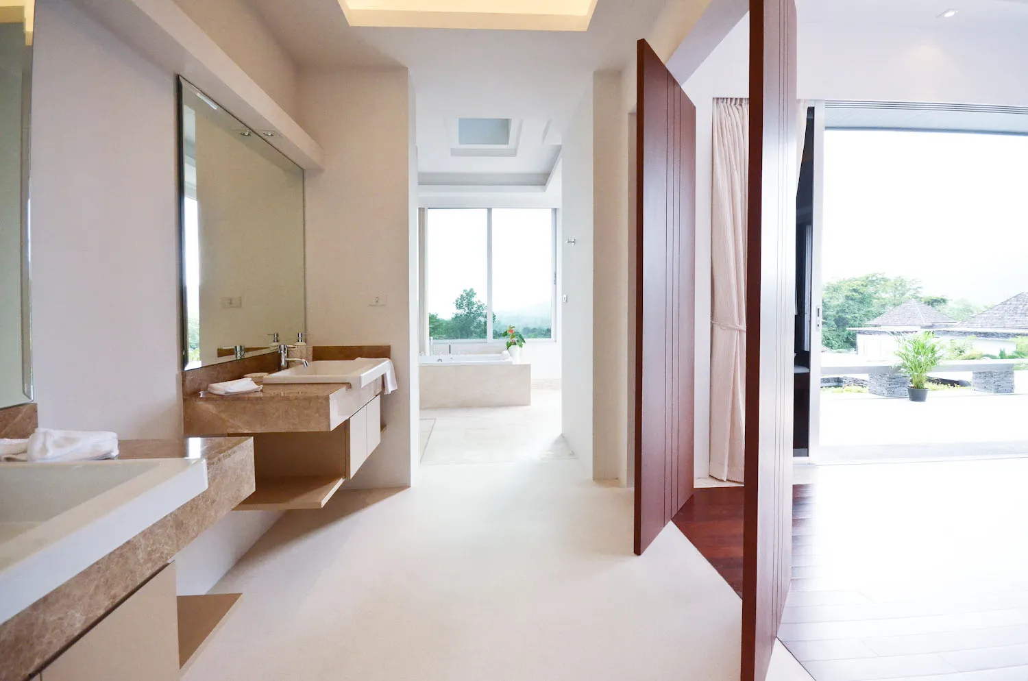 Property image - full photo 18