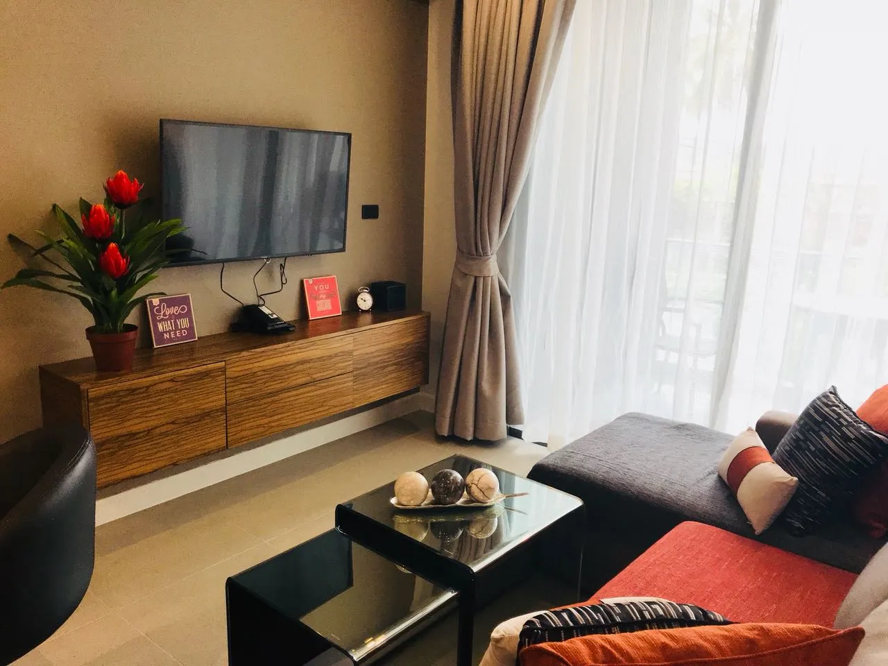 Property image - full photo 3