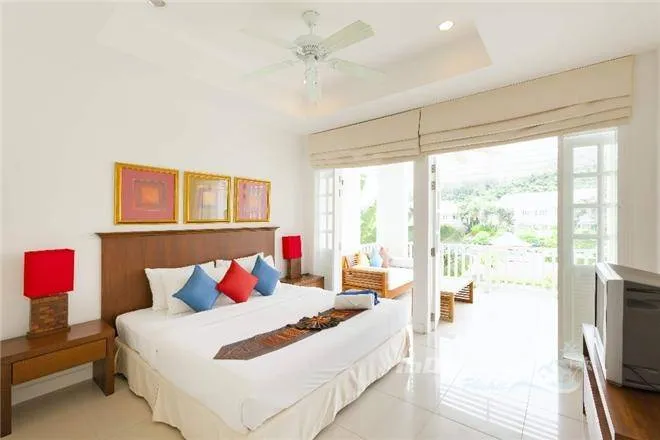 Property image - full photo 9