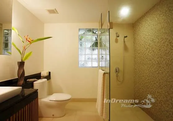 Property image - full photo 12