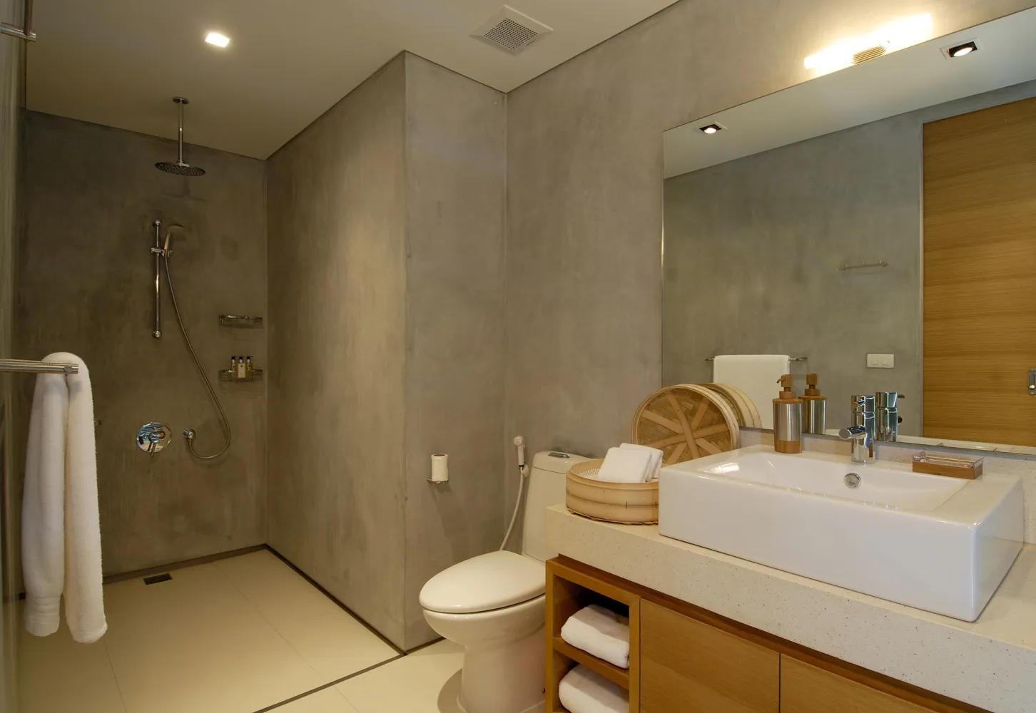 Property image - full photo 18
