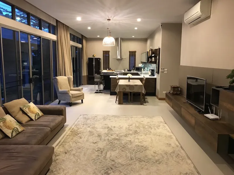 Property image - full photo 7