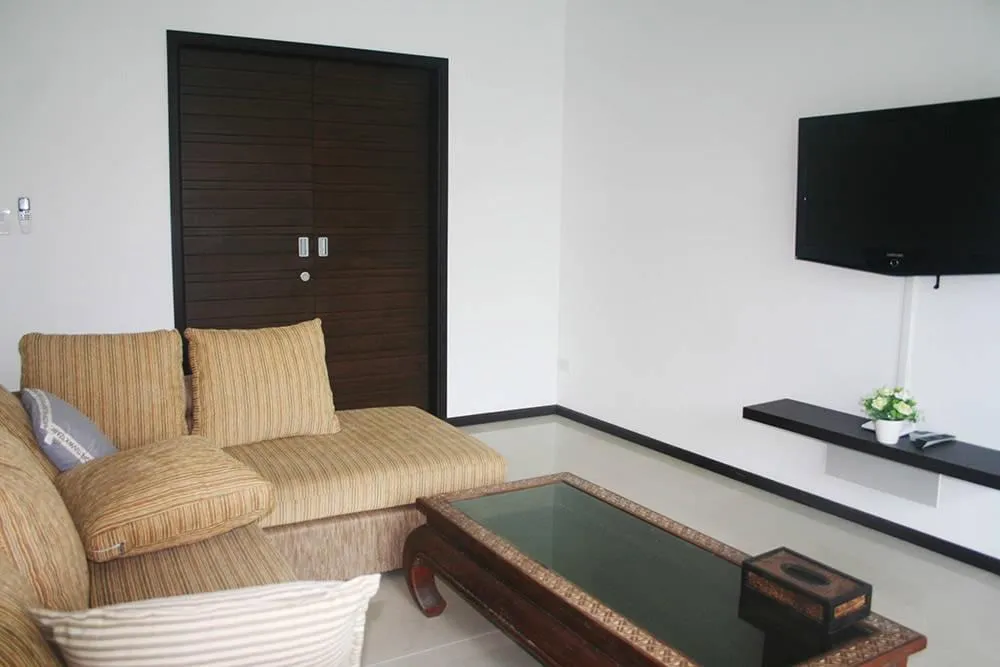 Property image - full photo 5