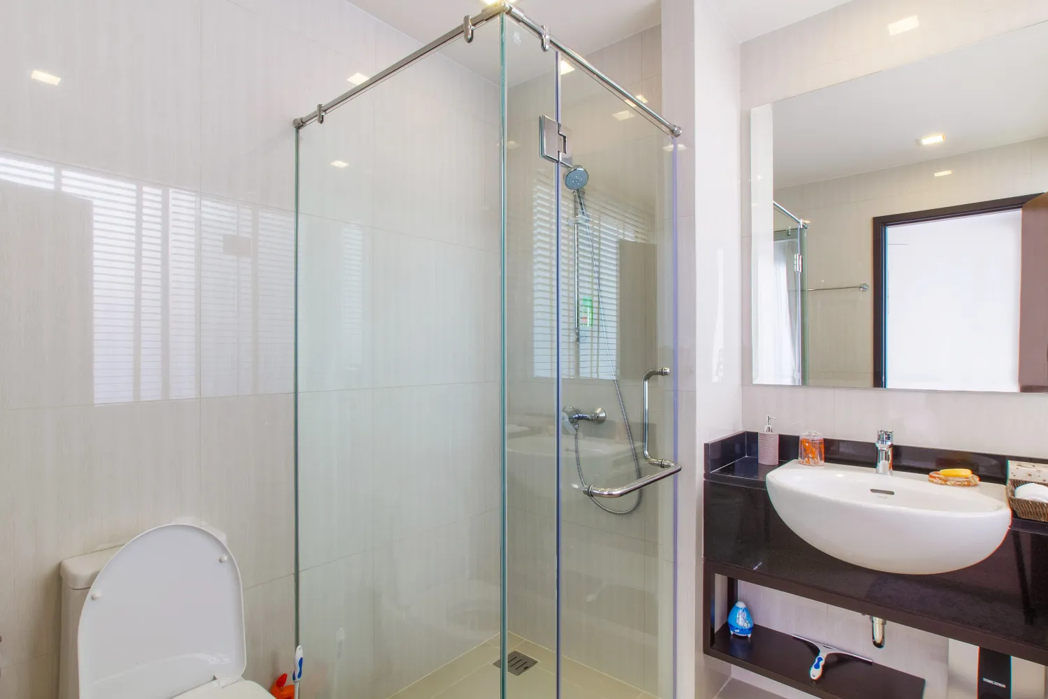 Property image - full photo 24