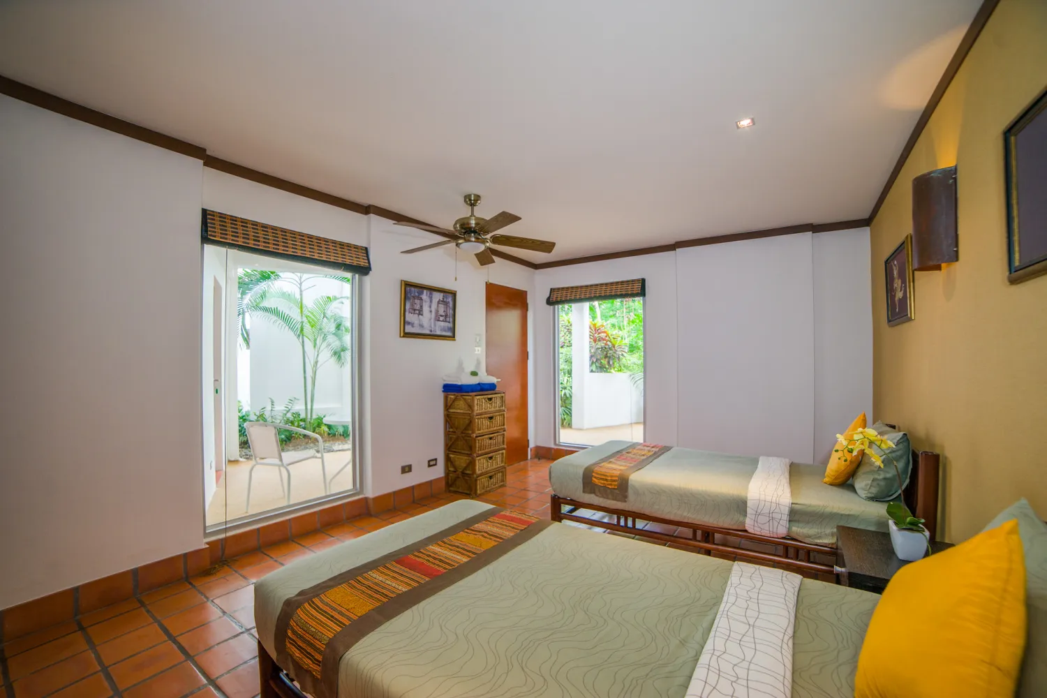 Property image - full photo 11