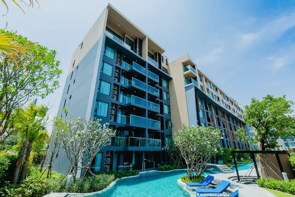 Property image - full photo 2