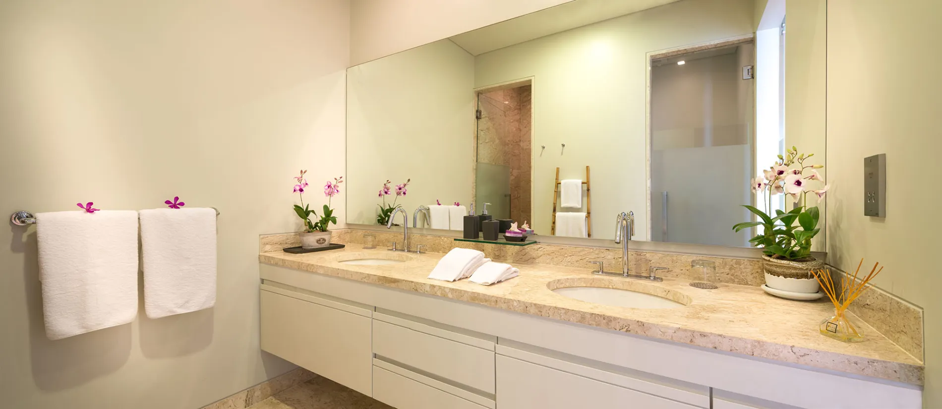 Property image - full photo 32