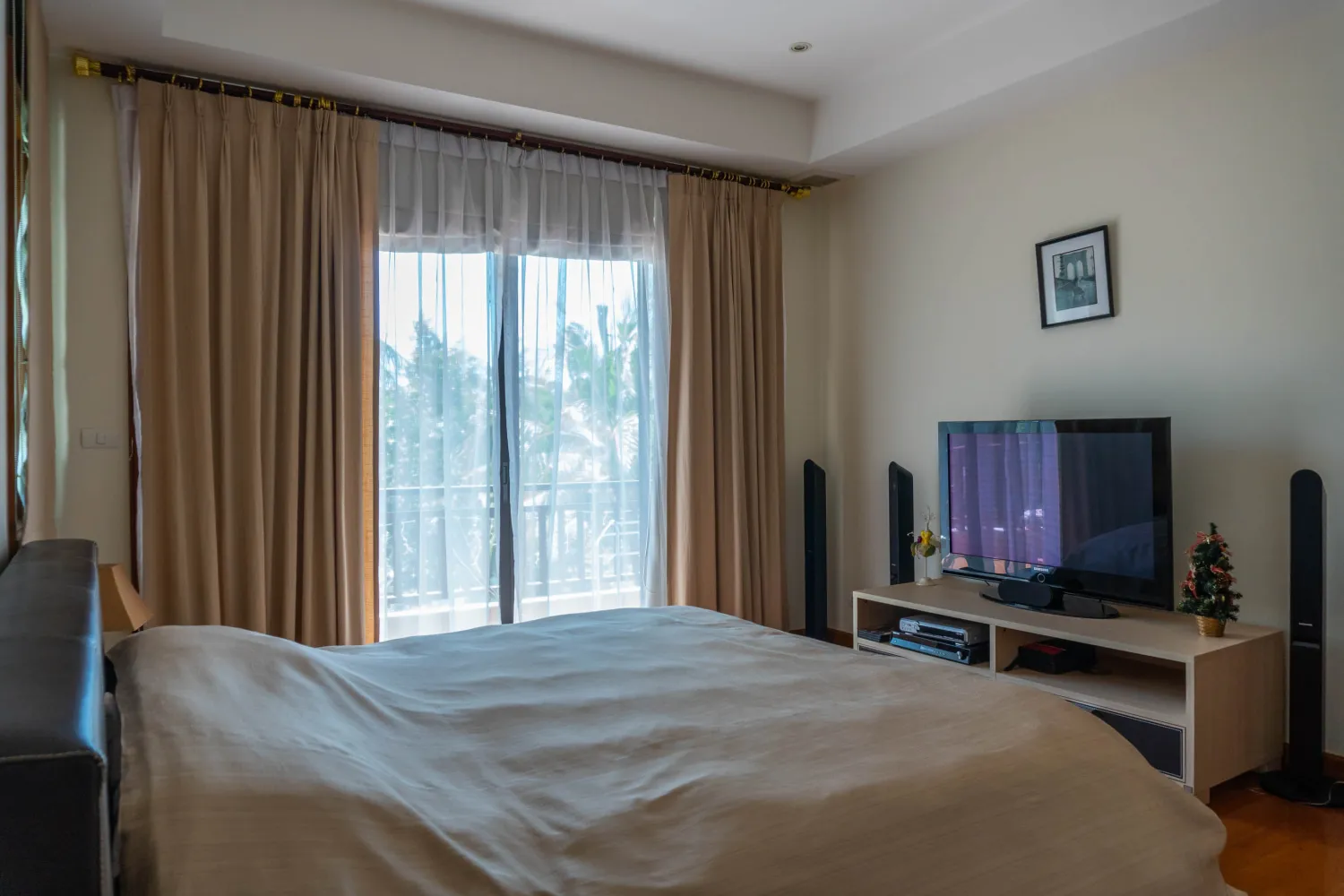 Property image - full photo 73