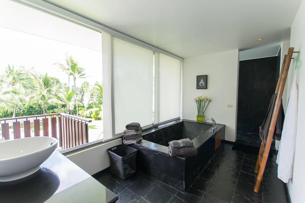 Property image - full photo 34