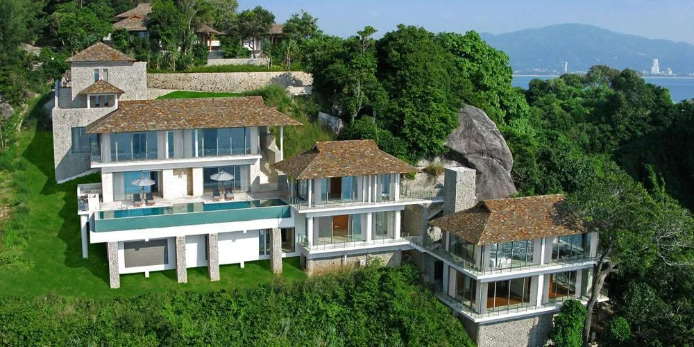 Property image - full photo 2