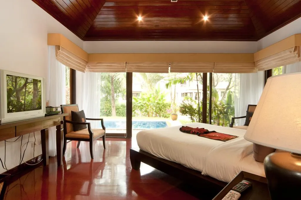 Property image - full photo 5