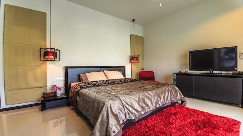Property image - full photo 17