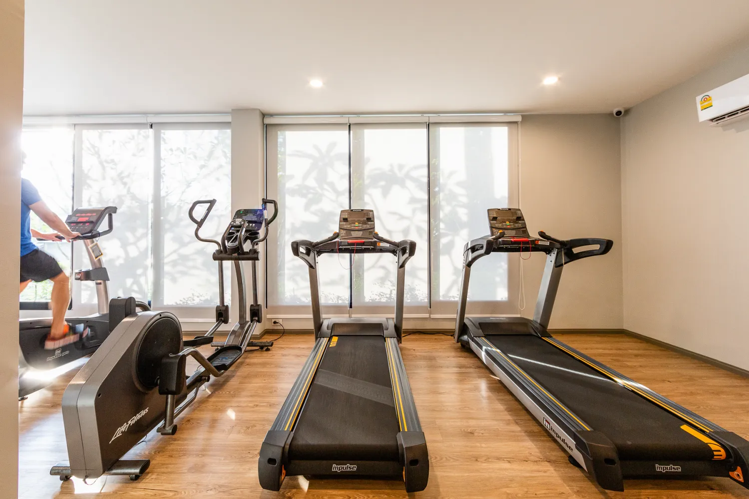 Property image - full photo 22
