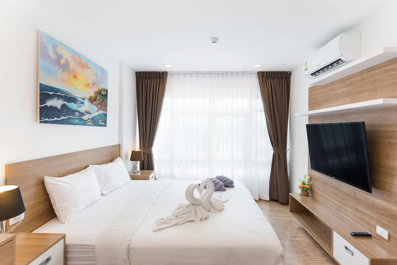 Property image - full photo 14