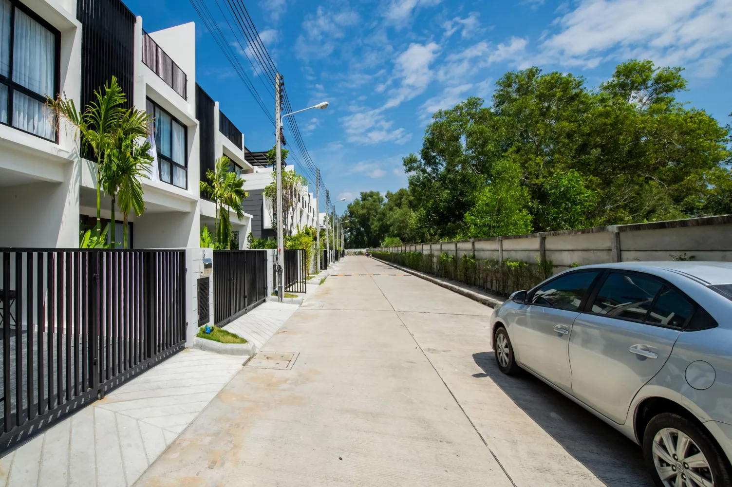 Property image - full photo 33