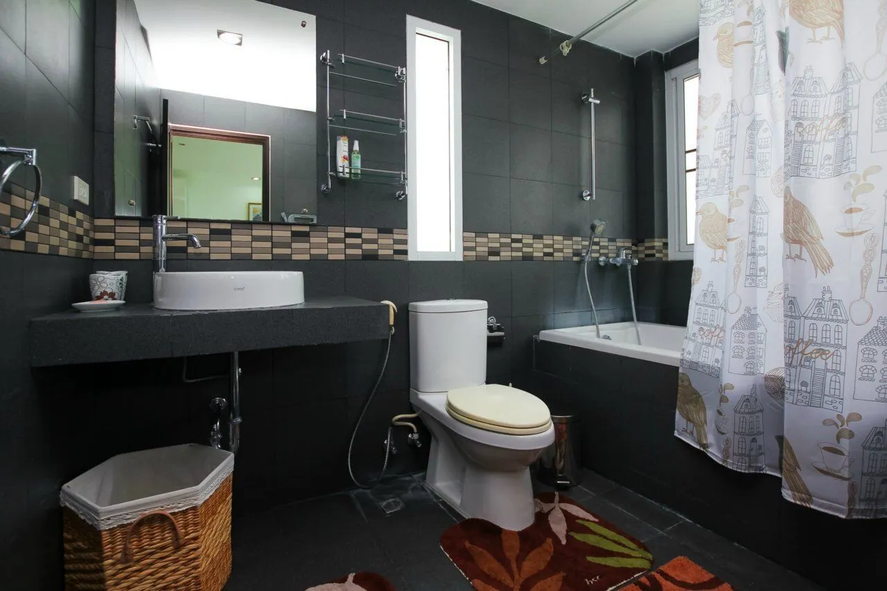 Property image - full photo 4