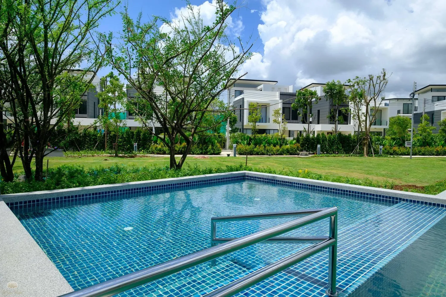 Property image - full photo 31