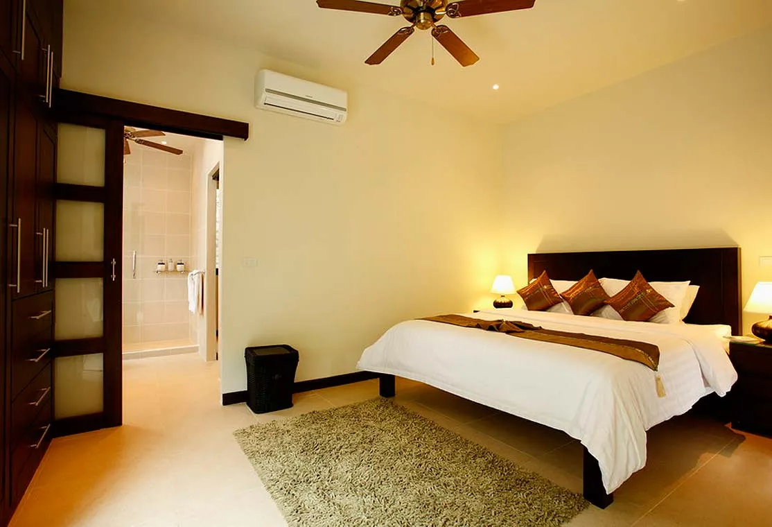 Property image - full photo 37