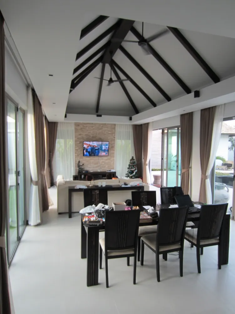 Property image - full photo 12