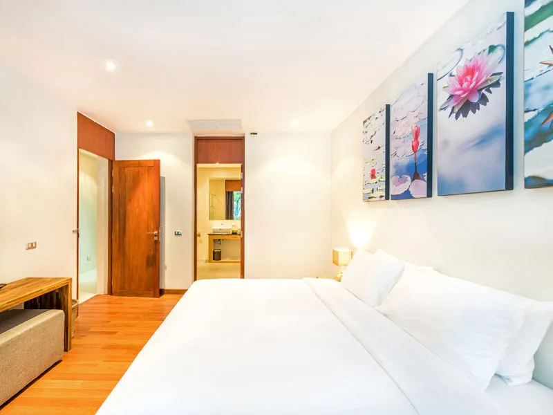 Property image - full photo 11