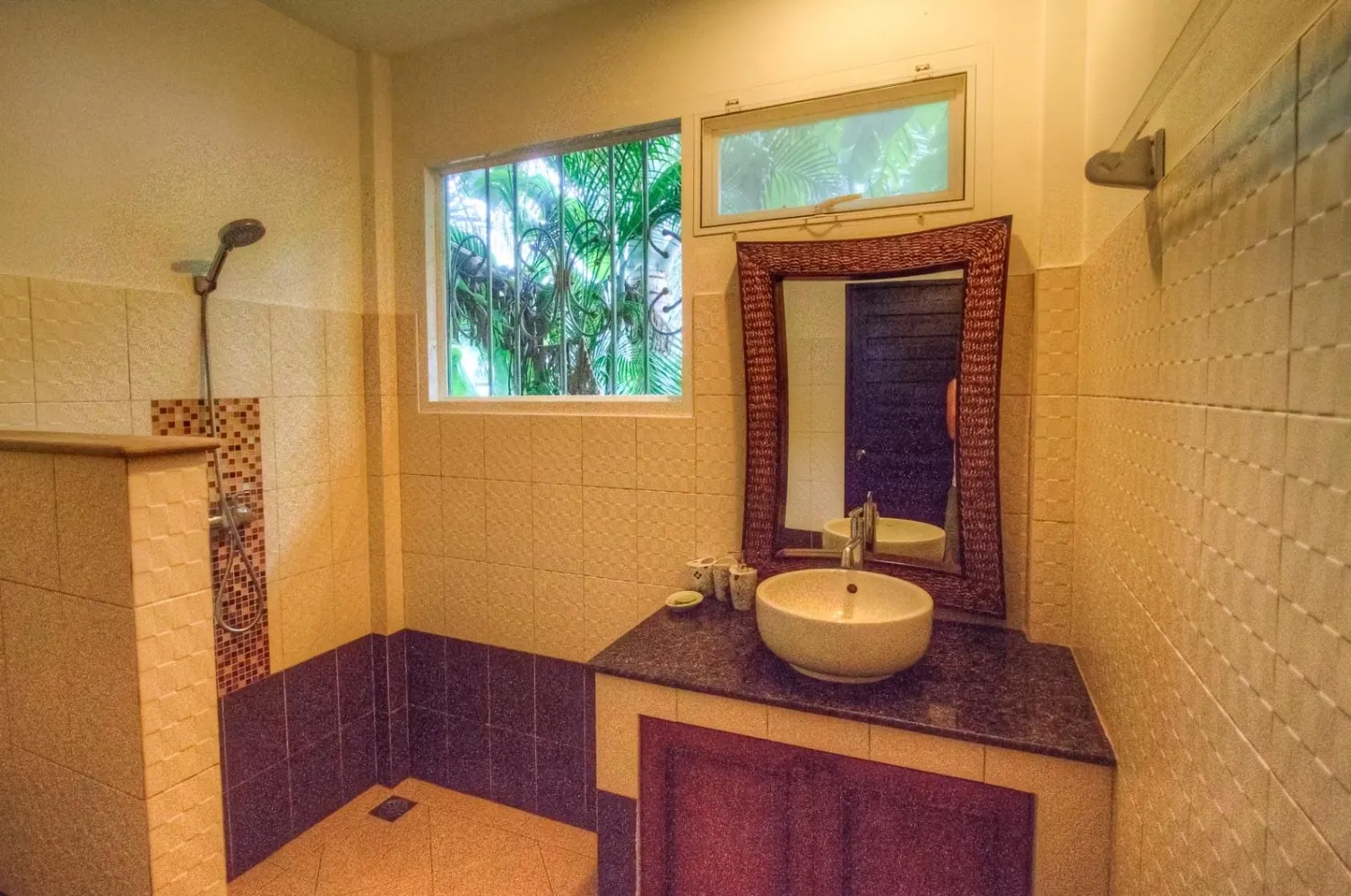 Property image - full photo 34