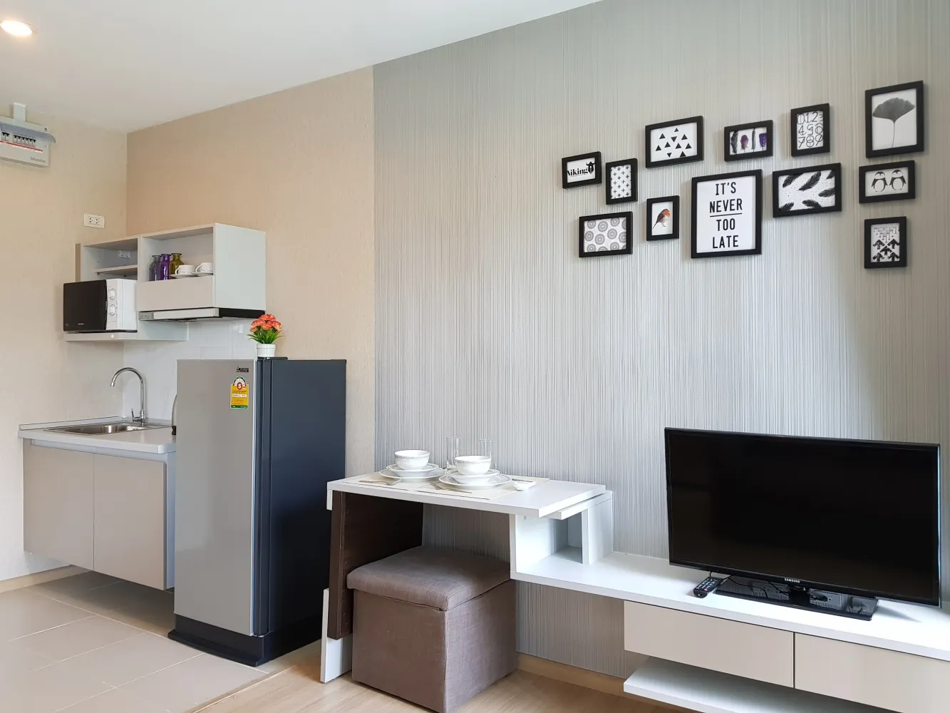 Property image - full photo 5