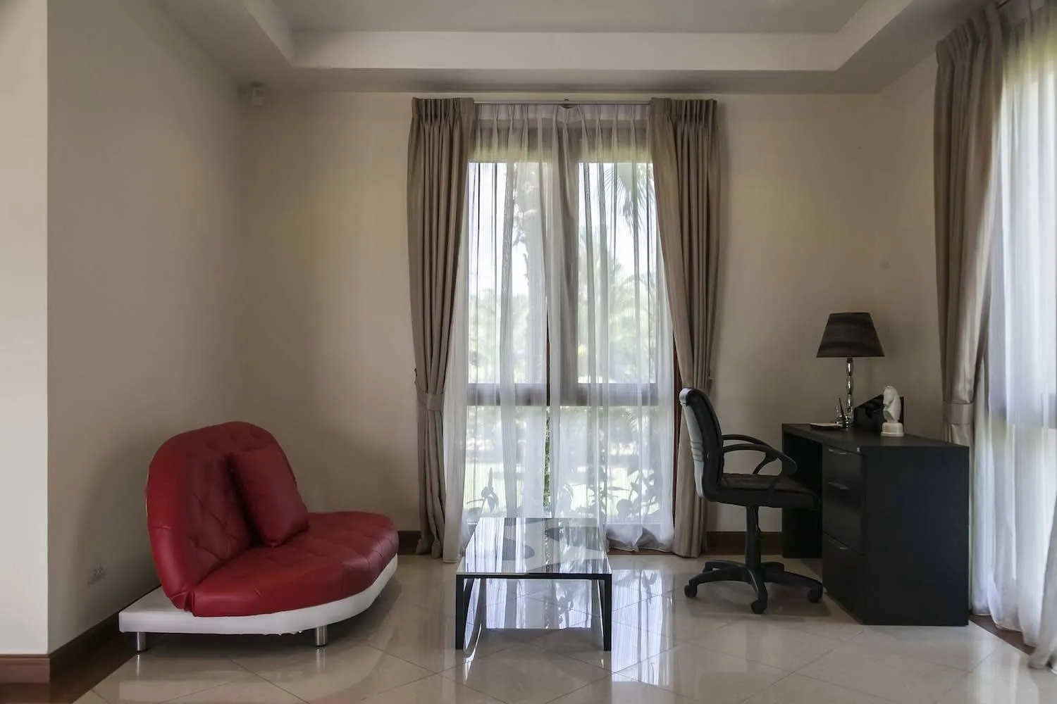 Property image - full photo 11