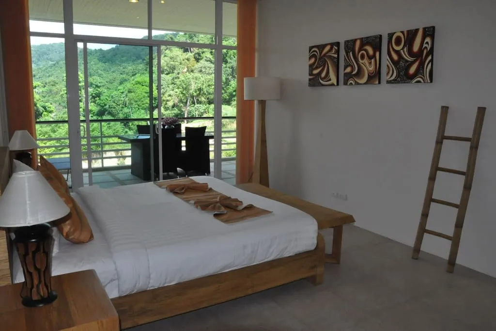 Property image - full photo 9