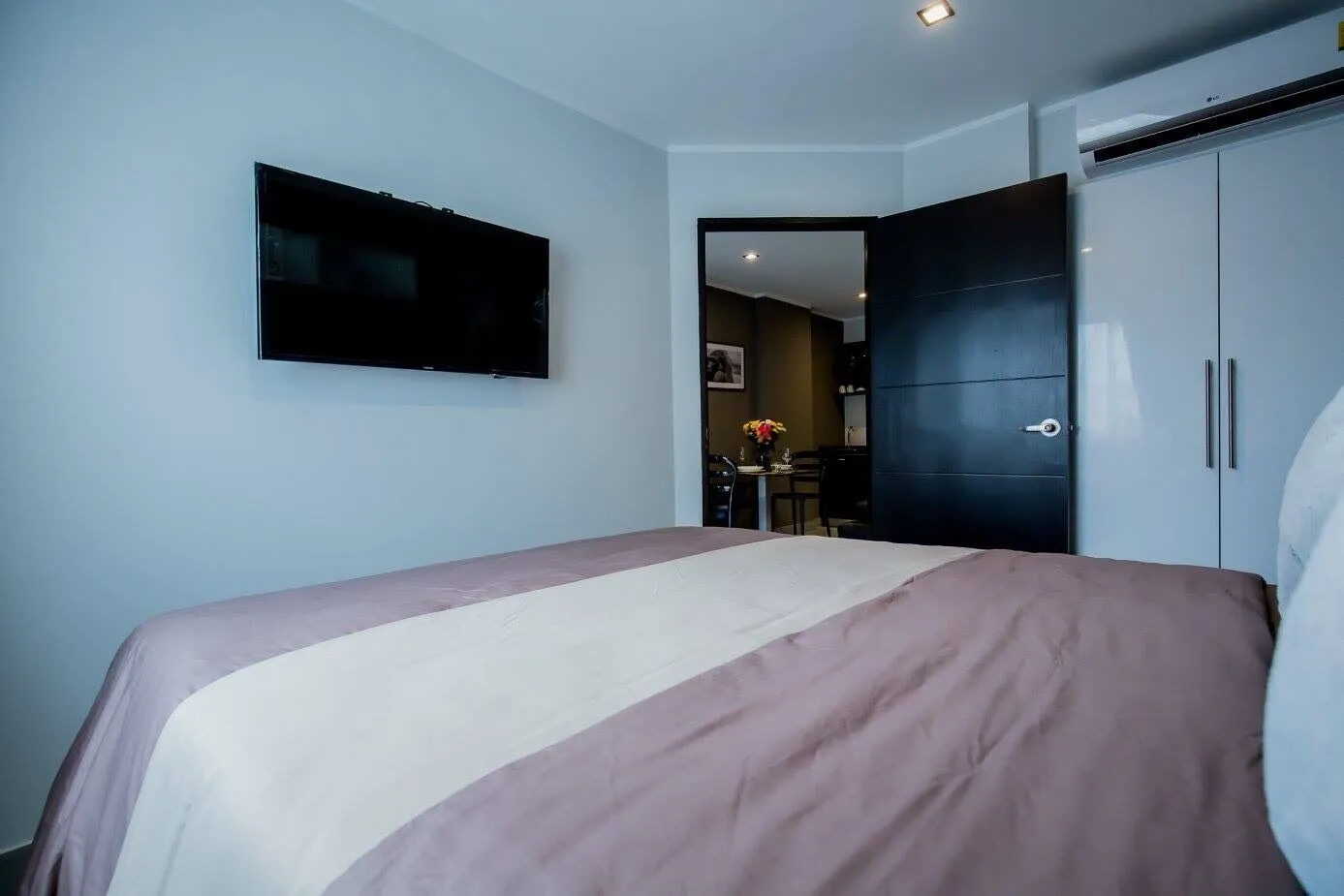 Property image - full photo 5