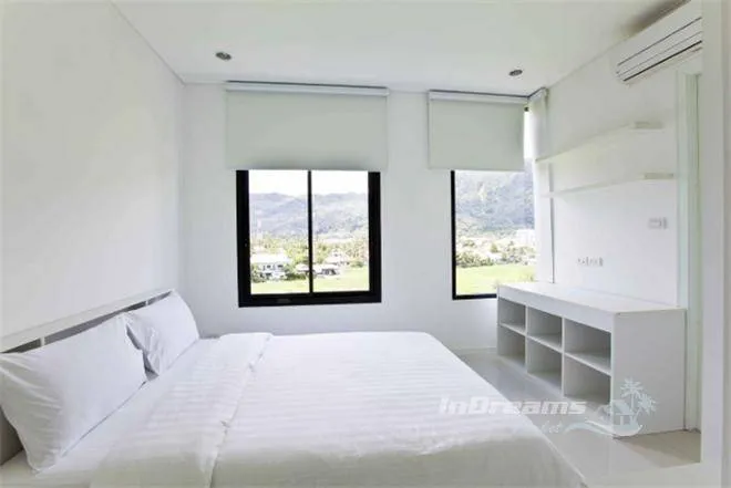 Property image - full photo 10