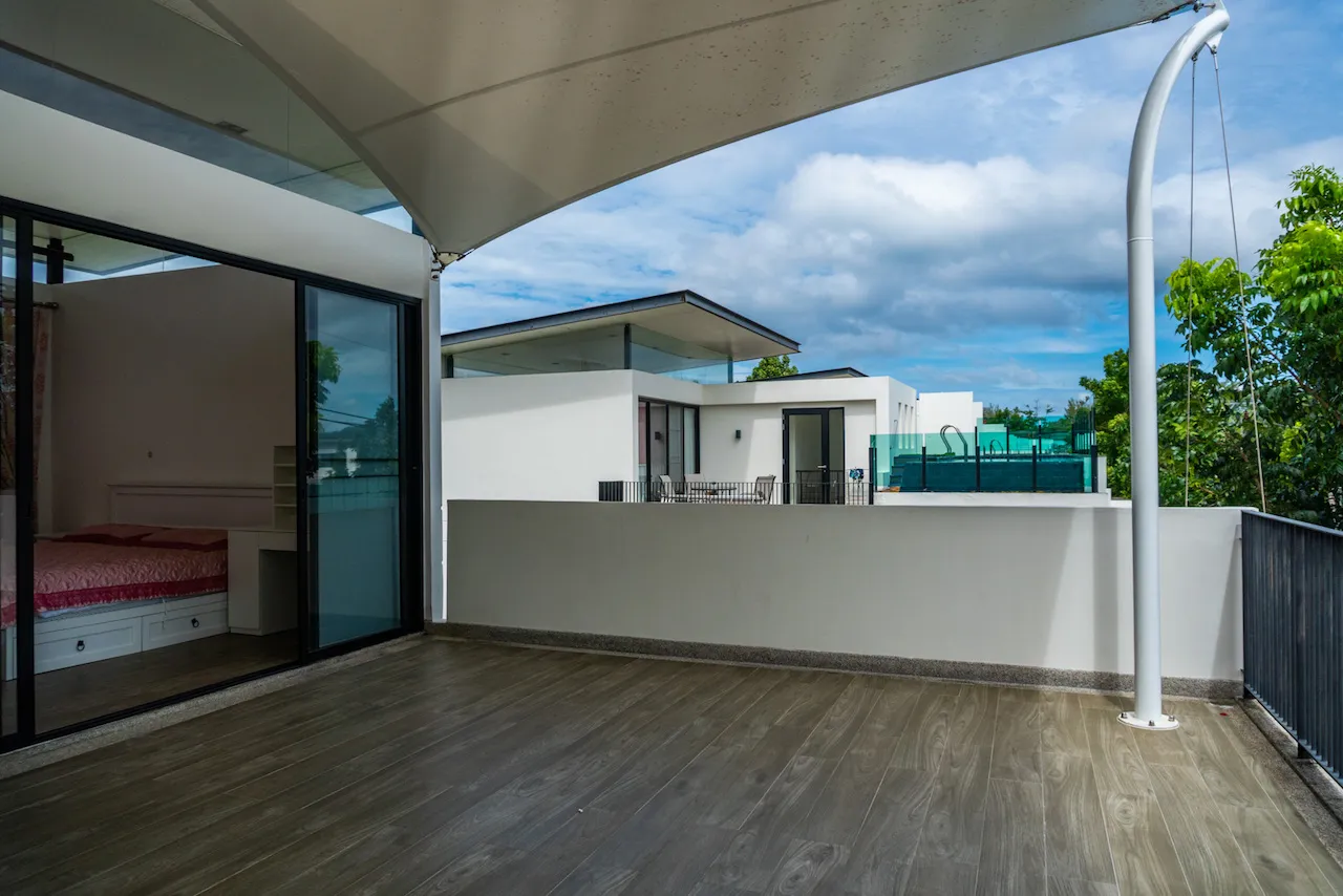 Property image - full photo 33