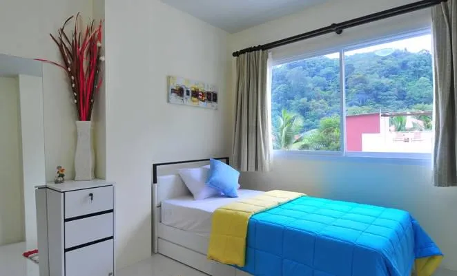 Property image - full photo 4