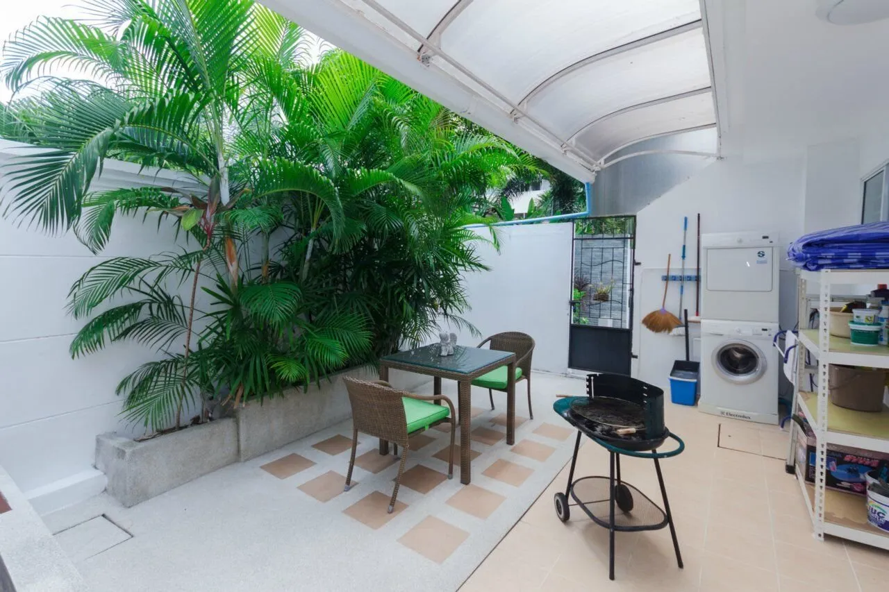 Property image - full photo 16