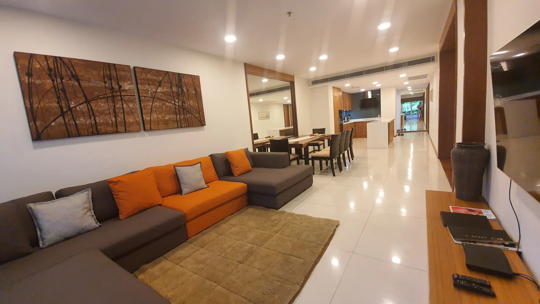Property image - full photo 3