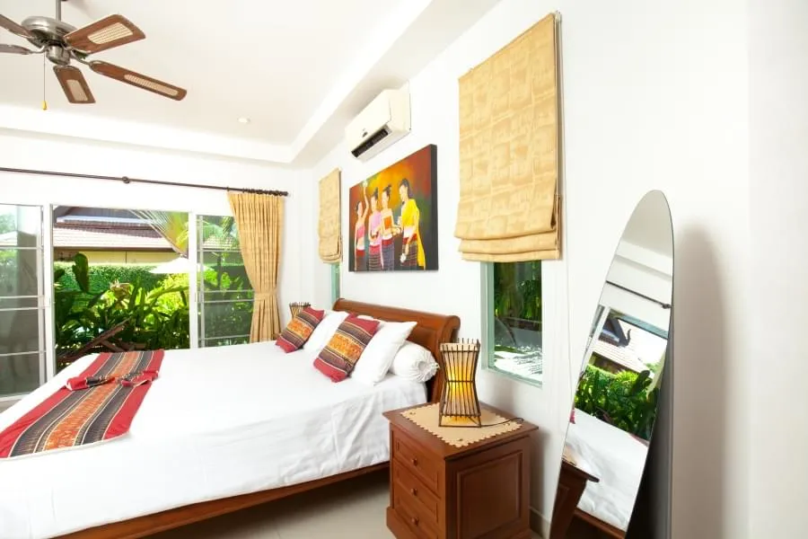 Property image - full photo 16