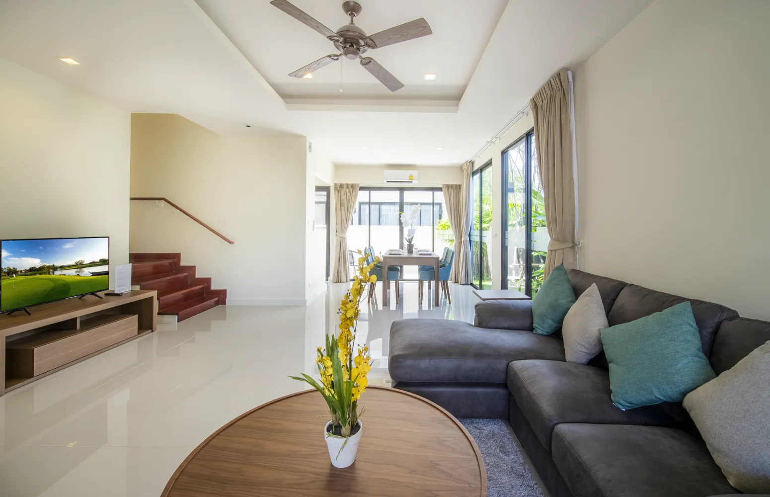Property image - full photo 7