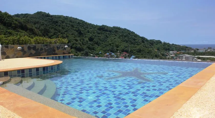 Property image - full photo 2