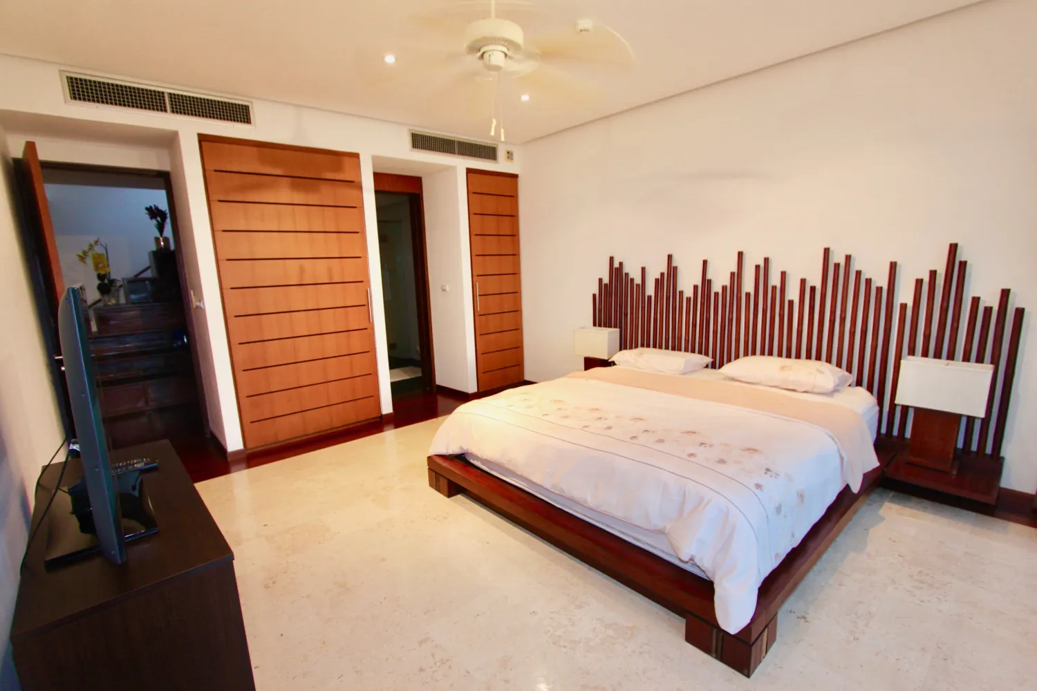 Property image - full photo 44