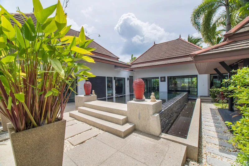 Property image - full photo 4