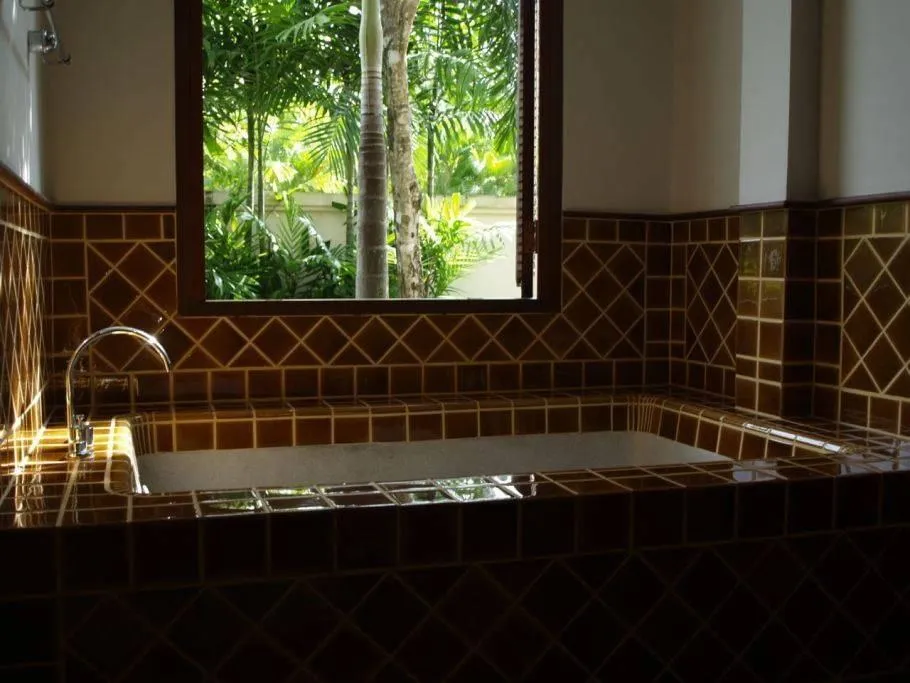 Property image - full photo 9