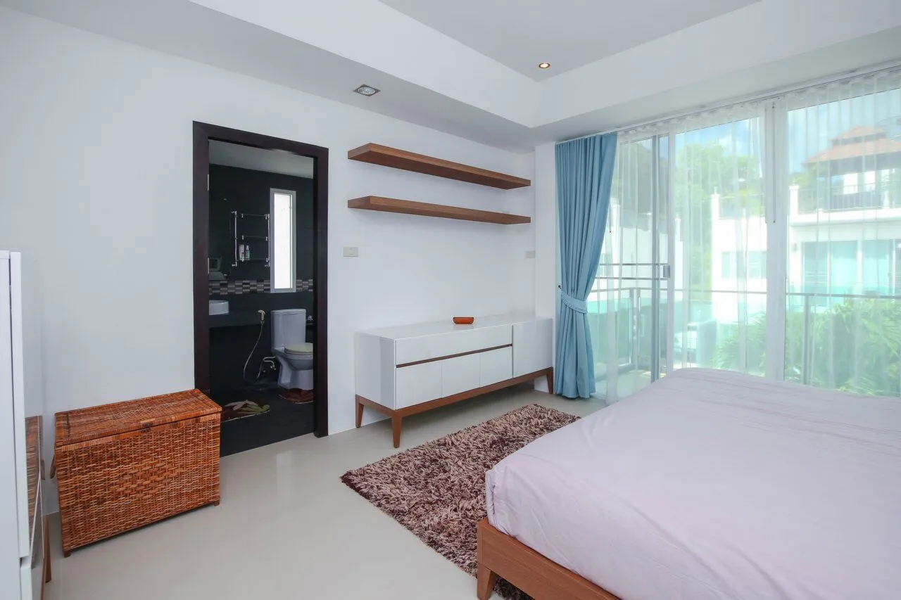 Property image - full photo 35