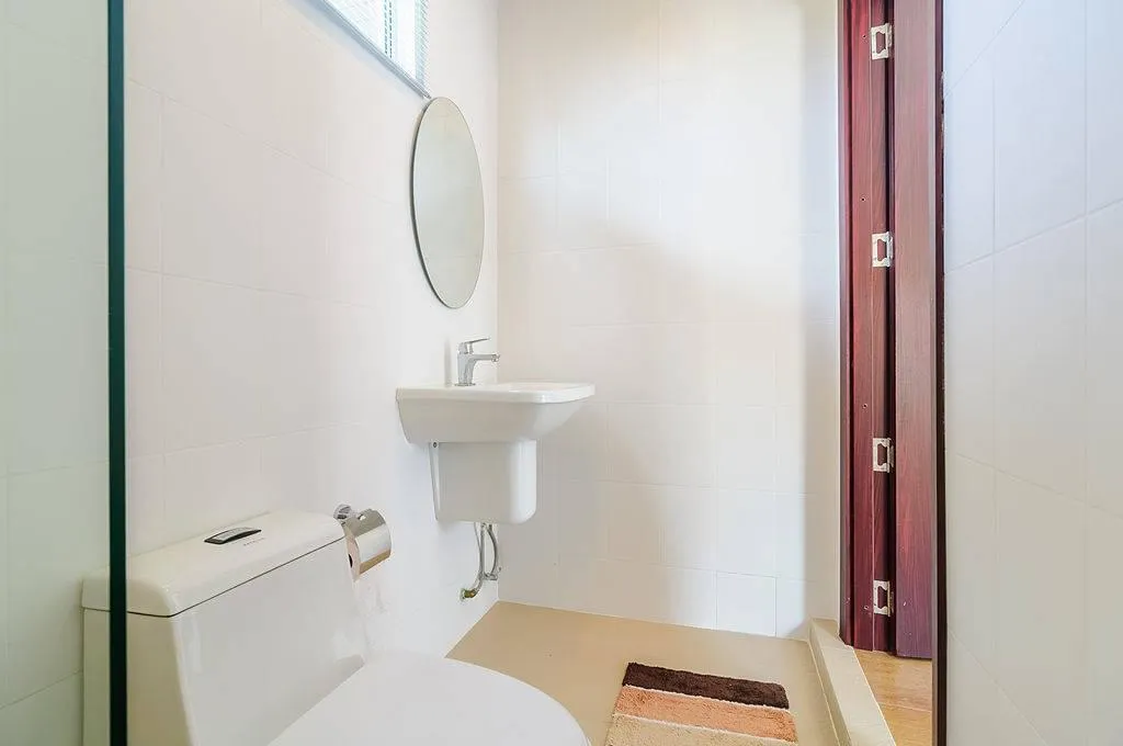 Property image - full photo 38