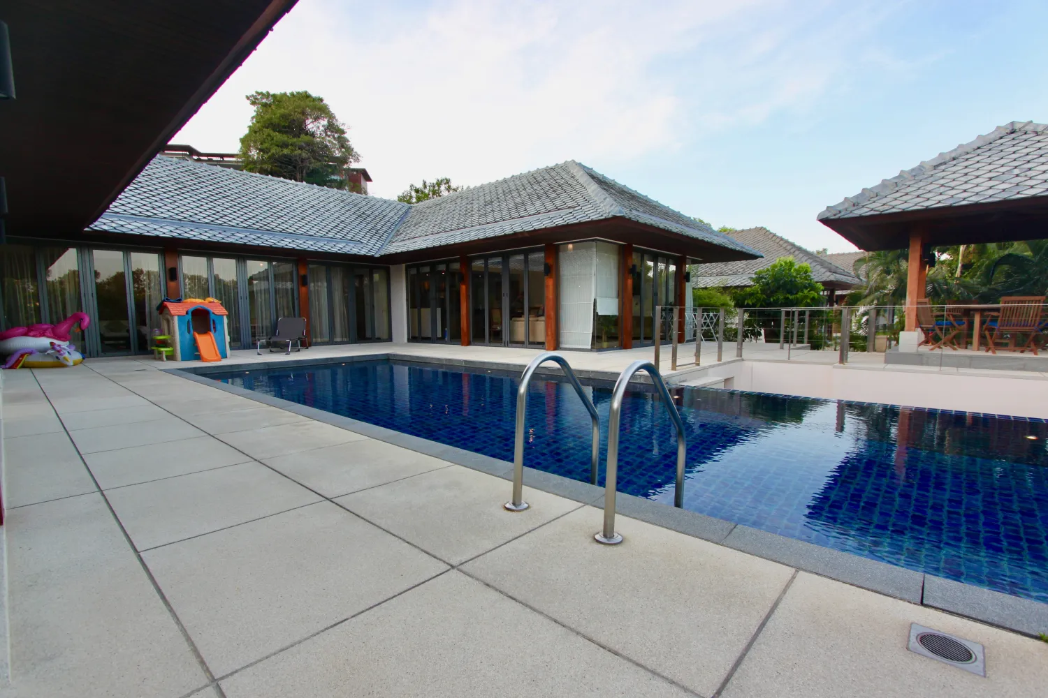 Property image - full photo 32